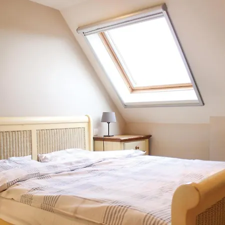 6 Bedroom Lovely In